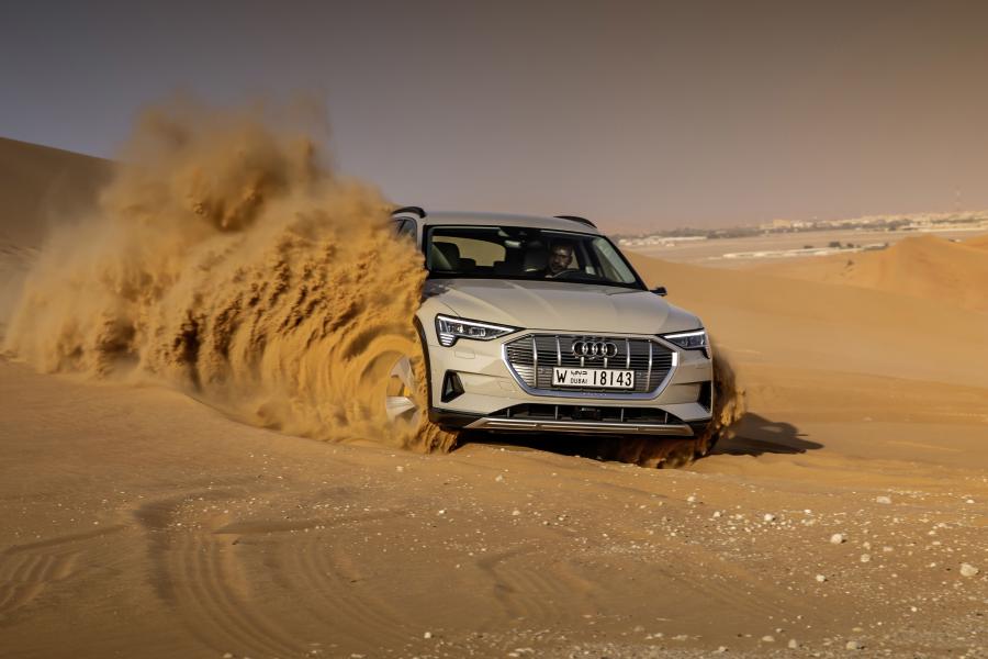  Audi e-tron 55 Quattro 2019 года  (WW) (фото 78 из 452)